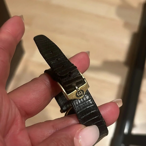 Gucci Watch Vintage Gucci Black leather Watch main image 8